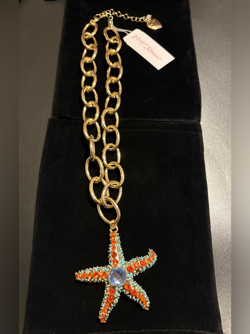 Betsey Johnson Starfish Short Pendant Necklace NWT